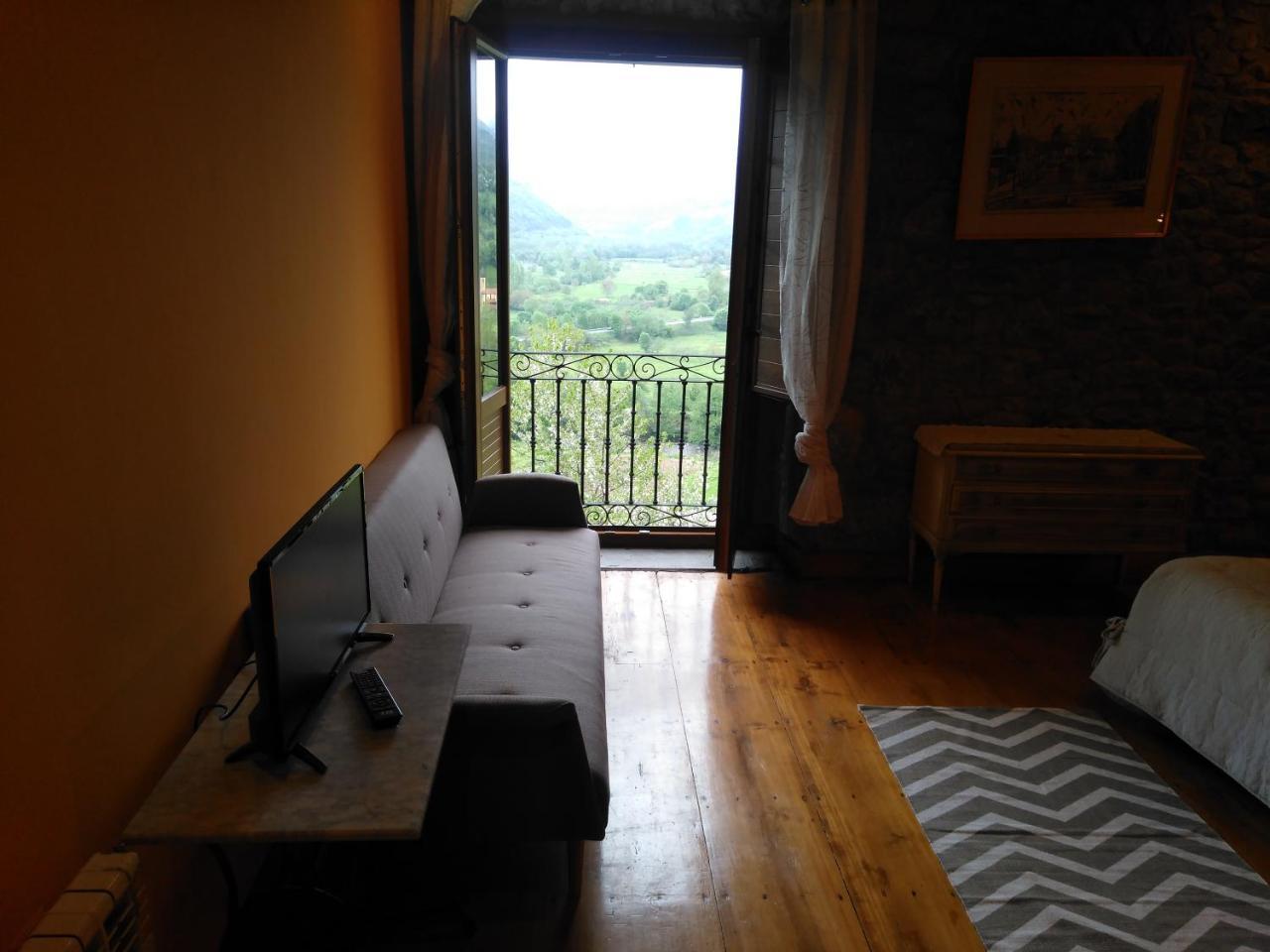 Agroturismo La Casona De Belmonte Ovinana  Extérieur photo